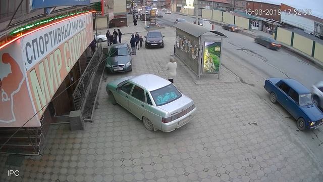ST-740 IP PRO D. Вечер Авто Люди Скопление смотреть онлайн