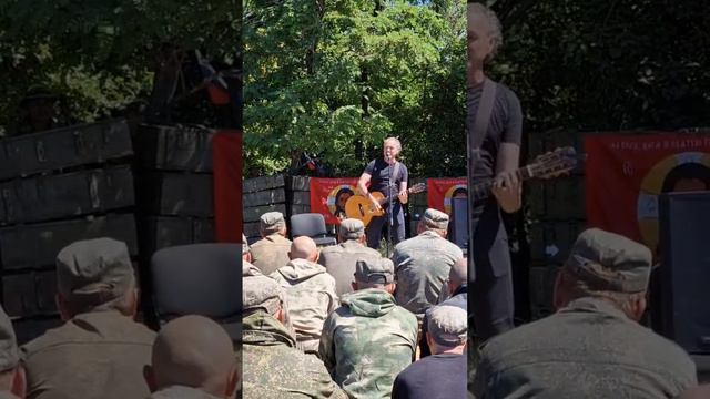 Макаренко продолжает присылать нам видеоматериалы о том как проходит его командировка смотреть онлайн