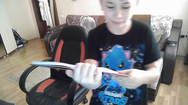 Открываю посылку на 23 февраля! получил крутую книжку майнкрафт! смотреть онлайн