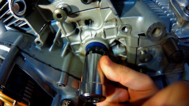 DUCATI OLD MONSTER 600 750 900 NUOVO PARAOLIO E PULEGGE DISTRIBUZIONE IN ERGAL смотреть онлайн