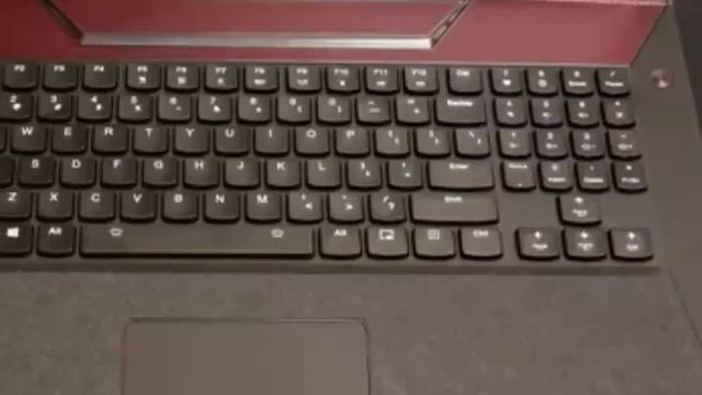 LENOVO Y920 goes all out for its 17-inch gaming laptop смотреть онлайн