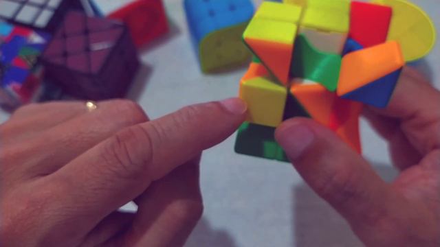 Como Resolver Cubo Mágico TORCIDO / Twist Cube смотреть онлайн