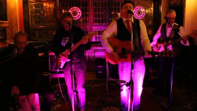 The Mighty Quinn ( Quinn The Eskimo ) Performed By The Rabble Rousers смотреть онлайн