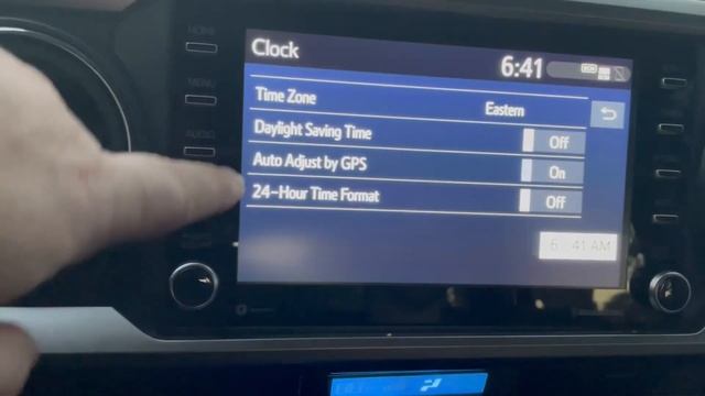 Changing the clock on a 2022 Tacoma смотреть онлайн