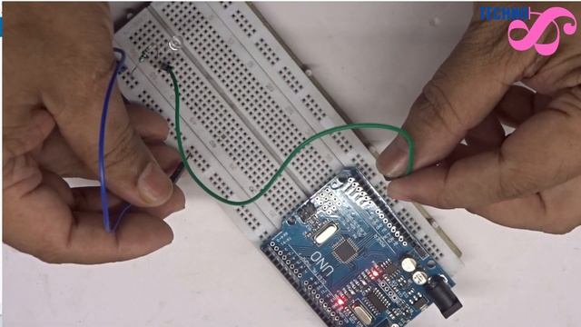 Download MATLAB from official site ! and learn how to connect it with ARDUINO UNO(HINDI) смотреть онлайн