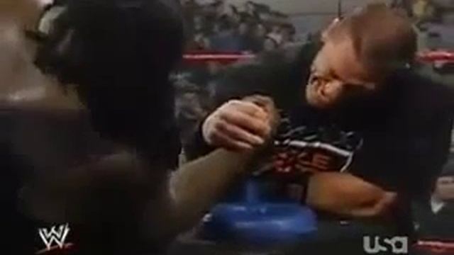 WWE John Cena vs Mark Henry арм реслинг смотреть онлайн