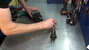 Перфоратор Makita HR 2450 - нет удара, прокручивает бур