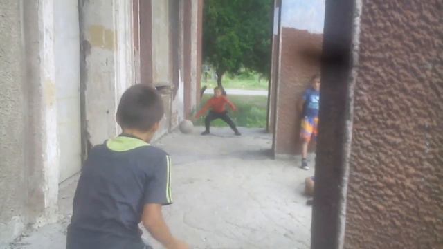 Дворный футбол 1 смотреть онлайн