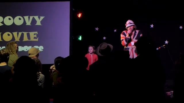 Professor Elemental - Glastonbury Festival 2014 Groovy Movie Solar Cinema смотреть онлайн