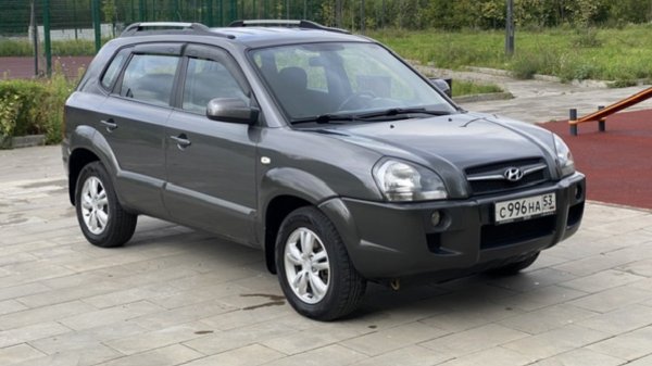 В продаже Hyundai Tucson 2008 год 2.0 AT CRD 4WD