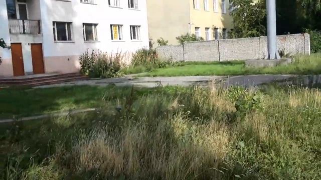 Прилегающая территория и фасад смотреть онлайн