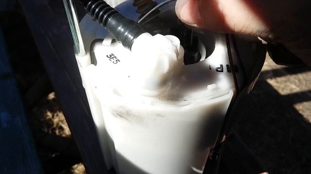 Hyundai Santa Fe New как заменить топливный фильтр смотреть онлайн