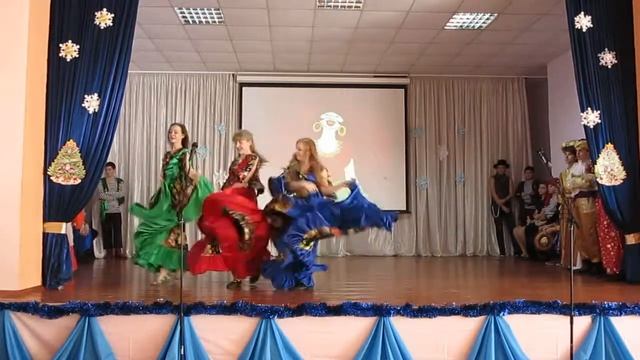 Новогодняя сказка Али-Баба и 40 разбойников гимназия 8 часть 4 смотреть онлайн