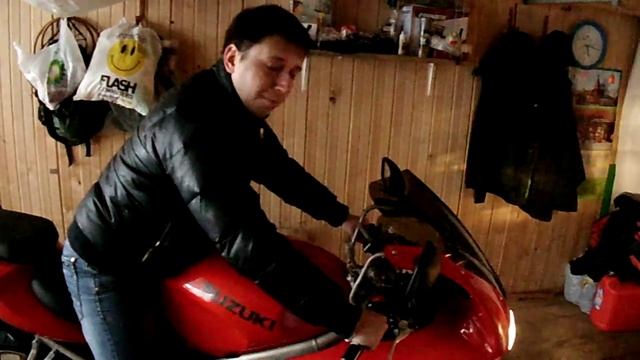 Suzuki TL1000s смотреть онлайн