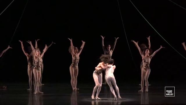 MCB's Jerome Robbins Centennial Celebration смотреть онлайн