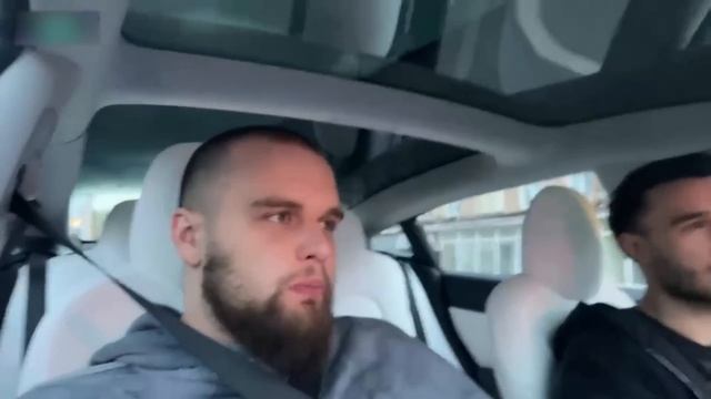 КОРЕШ С ГОРИЛЛЫЧЕМ УГАРАЮТ В ТЕСЛЕ И МЧАТ ЗА ПОКУПКАМИ | КОРЕШ, ДАНИЛА ГОРИЛЛА смотреть онлайн