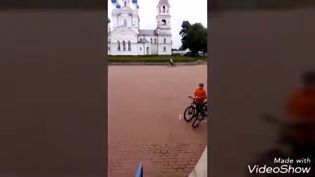 Экстримальное видео " Человек под вилосипедом " 1 Часть смотреть онлайн