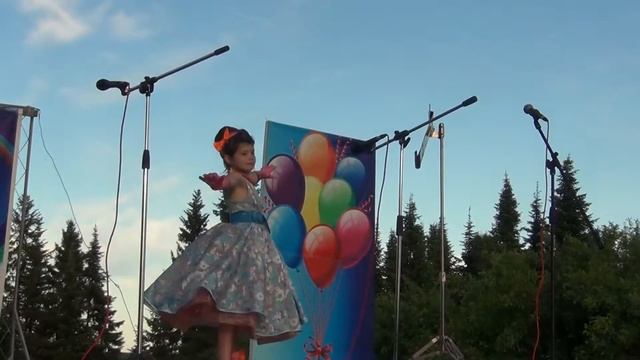 Песня из репертуара Юлии Михальчик "Птица". Исполняет Василиса Волченко (8 лет) смотреть онлайн