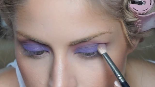 Tutorial | Colorful Purple Smokey Eye смотреть онлайн