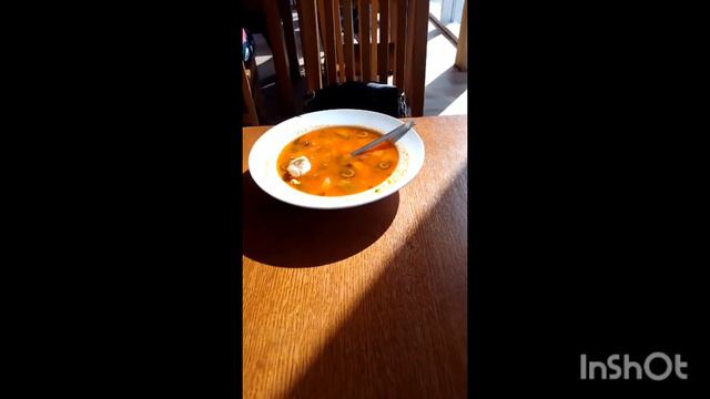 Обед в столовой пансионата Золотые пески. Абхазия 19.10.2023 смотреть онлайн