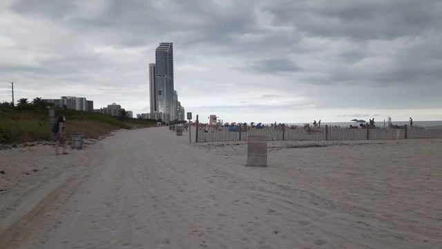 Visitando otra PLAYA NUDISTA. HAULOVER BEACH con tiburones #beach #miami #miamibeach смотреть онлайн
