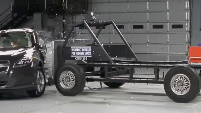 Crash Test 2013 - Chevrolet Malibu Eco ( Side Impact) IIHS смотреть онлайн