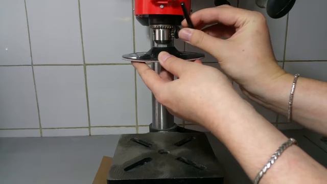 002 - Glass bottle cutting - A clean way смотреть онлайн