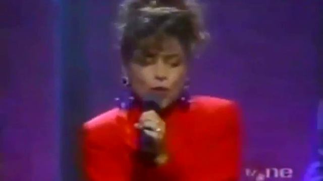 Paula Abdul - Straight Up (Live at The Apollo) (HQ) смотреть онлайн