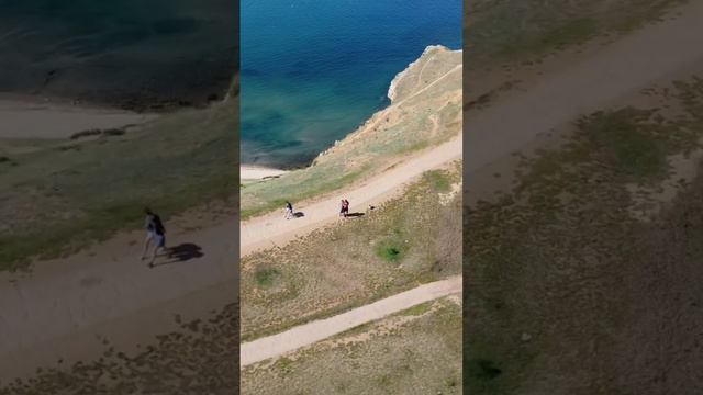 Сарайский пляж, шаман-скала #ольхон #байкал #хужир смотреть онлайн