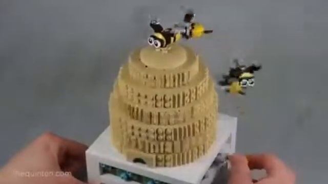 НАСТОЯЩИЙ ЛЕГО-УЛЕЙ С ПЧЁЛАМИ! смотреть онлайн