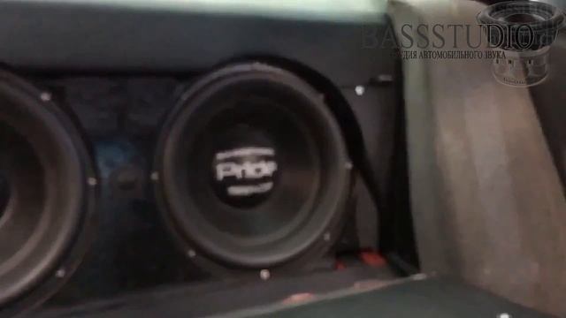 Замедленная сьемка сабвуфера BassStudio DBdrag Екатеринбург смотреть онлайн