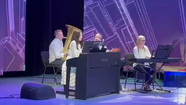 На солнечной стороне улицы/джаз Виктор Бабченко, Новый Уренгой смотреть онлайн