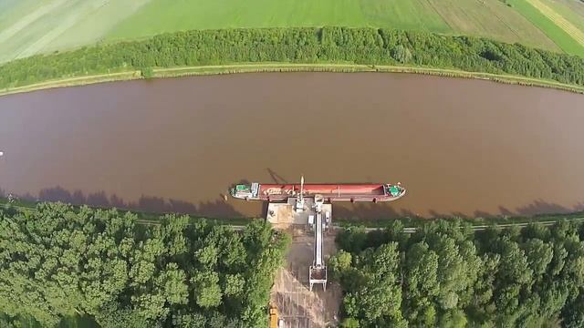 Martens en Van Oord in Brunsbuttel Duitsland (Door Niels de Langen) смотреть онлайн