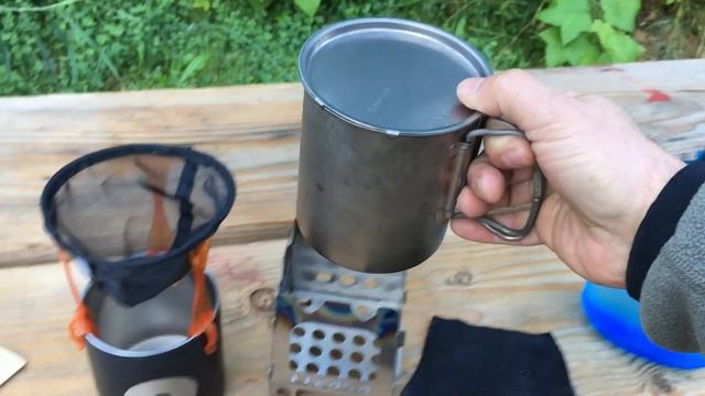 Pour over camp coffee using Lixada Titanium folding wood stove and GSI Outdoors ultralight java dri смотреть онлайн