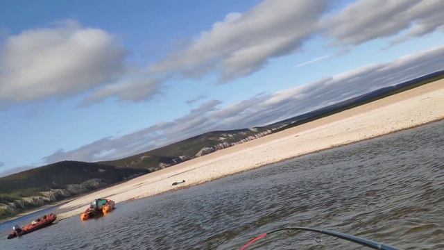 Охота на Якутского тайменя! Крупная рыба! Долго вываживал. Рыбалка в Якутии на реке Мерчимден смотреть онлайн