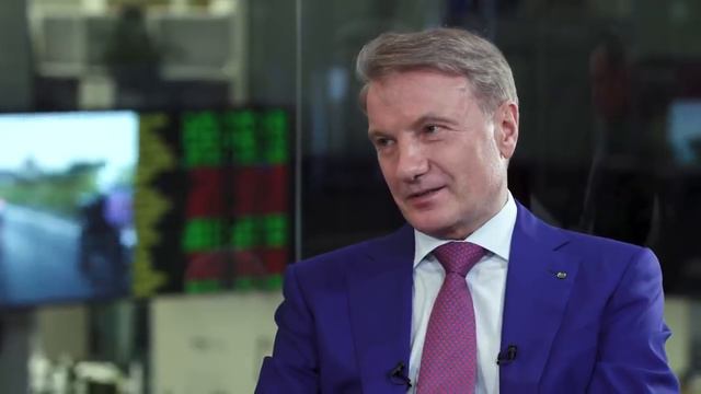 Греф и народ. Сытый голодного не разумееет, или самые тyпыe советы в кризис. смотреть онлайн