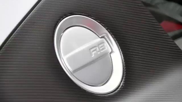 2011 Audi R8 GT смотреть онлайн