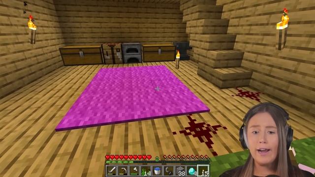 I Scared a Girl When She’s ALONE on Minecraft смотреть онлайн