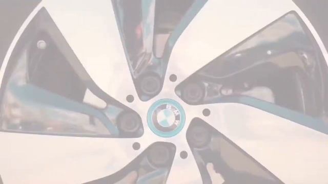 BMW i3 и Renault ZOE в Санкт-Петербурге смотреть онлайн