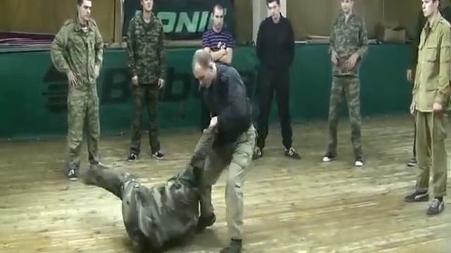 Захват за горло в рукопашном бою по системе Кадочникова. Русский стиль. Видео 17