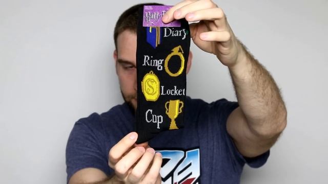 Loot Crate Unboxing | April 2016 | Quest смотреть онлайн