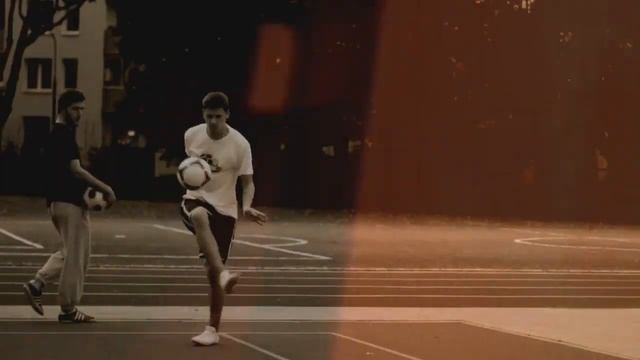 Freestyle Football - LotarINSPIRATIONAL смотреть онлайн