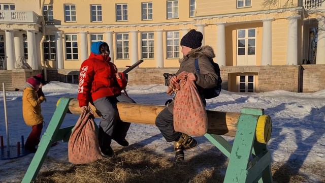 Широкая Масленица. Бой мешками смотреть онлайн