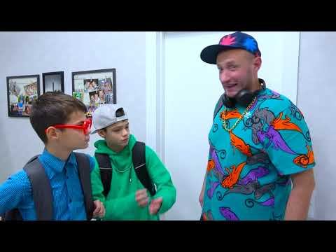 ТИПЫ УЧИТЕЛЕЙ в ШКОЛЕ. 2 ЧАСТЬ смотреть онлайн