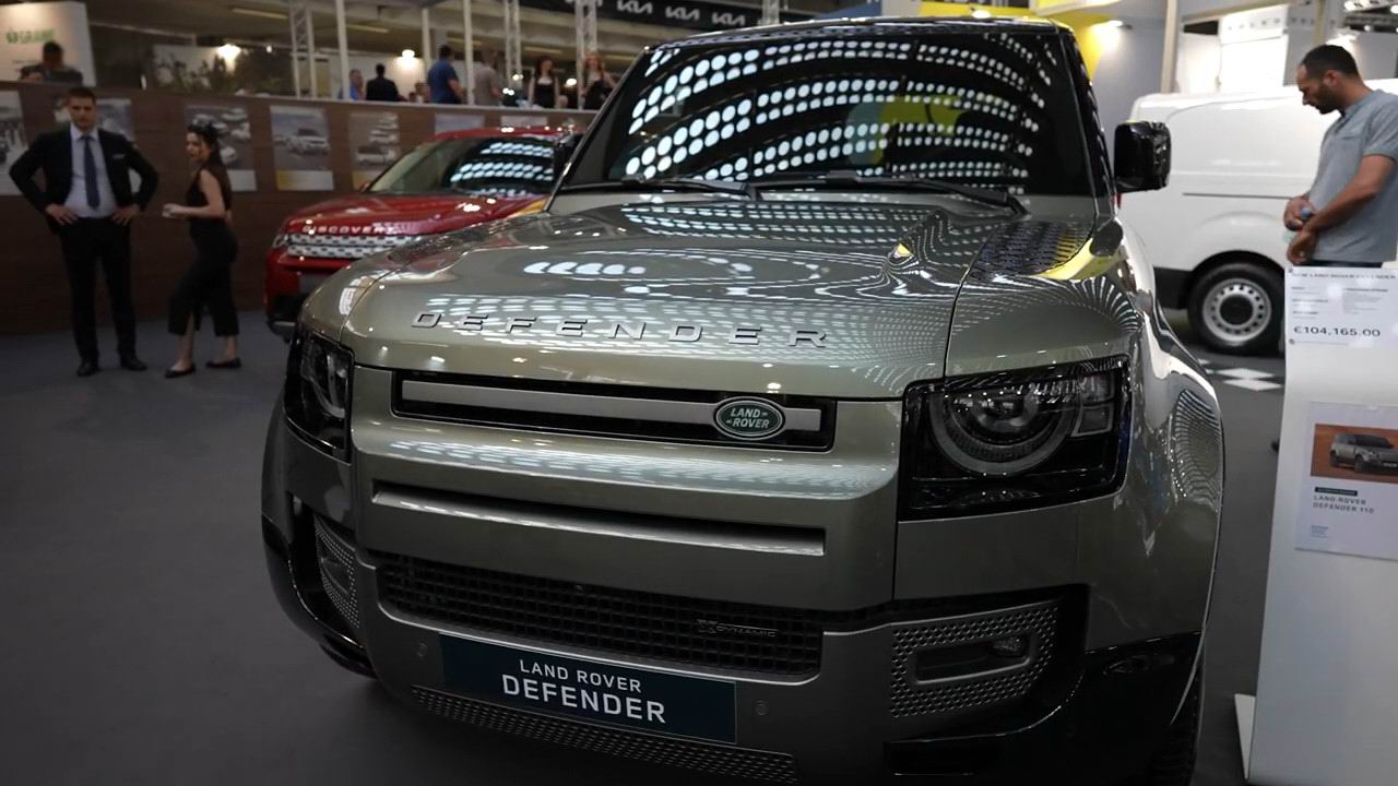 Land Rover Defender X (2023)