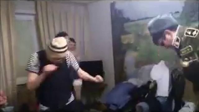 Все танцуют локтями!)))))))) смотреть онлайн