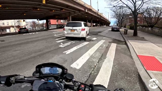 Riding Bikes | 2022 Triumph Street Triple RS | MONSTER KILLER?! V1829