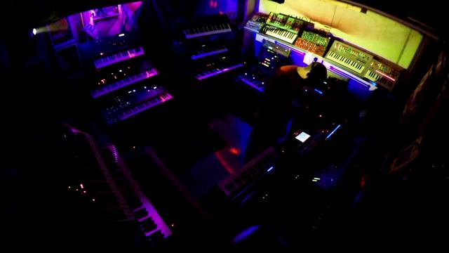 STEP 1 -/ Korg Arp Odyssey / Moog Grandmother / Squarp Pyramid / Matrixbrute смотреть онлайн