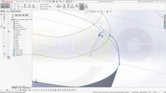 Rear Bumper - SolidWorks 2017 Training - Surfaces смотреть онлайн