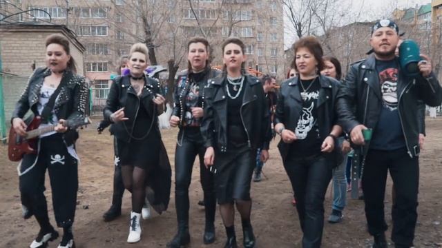 ПОЗДРАВЛЕНИЕ ДЛЯ ВЫПУСКНИКОВ| ПАНК РОК ИЗ ЧИТЫ ОТ РОДИТЕЛЕЙ |РОДИТЕЛИ ЗАПИЛИЛИ КЛИП|ПРЕДКИ ЖГУТ смотреть онлайн